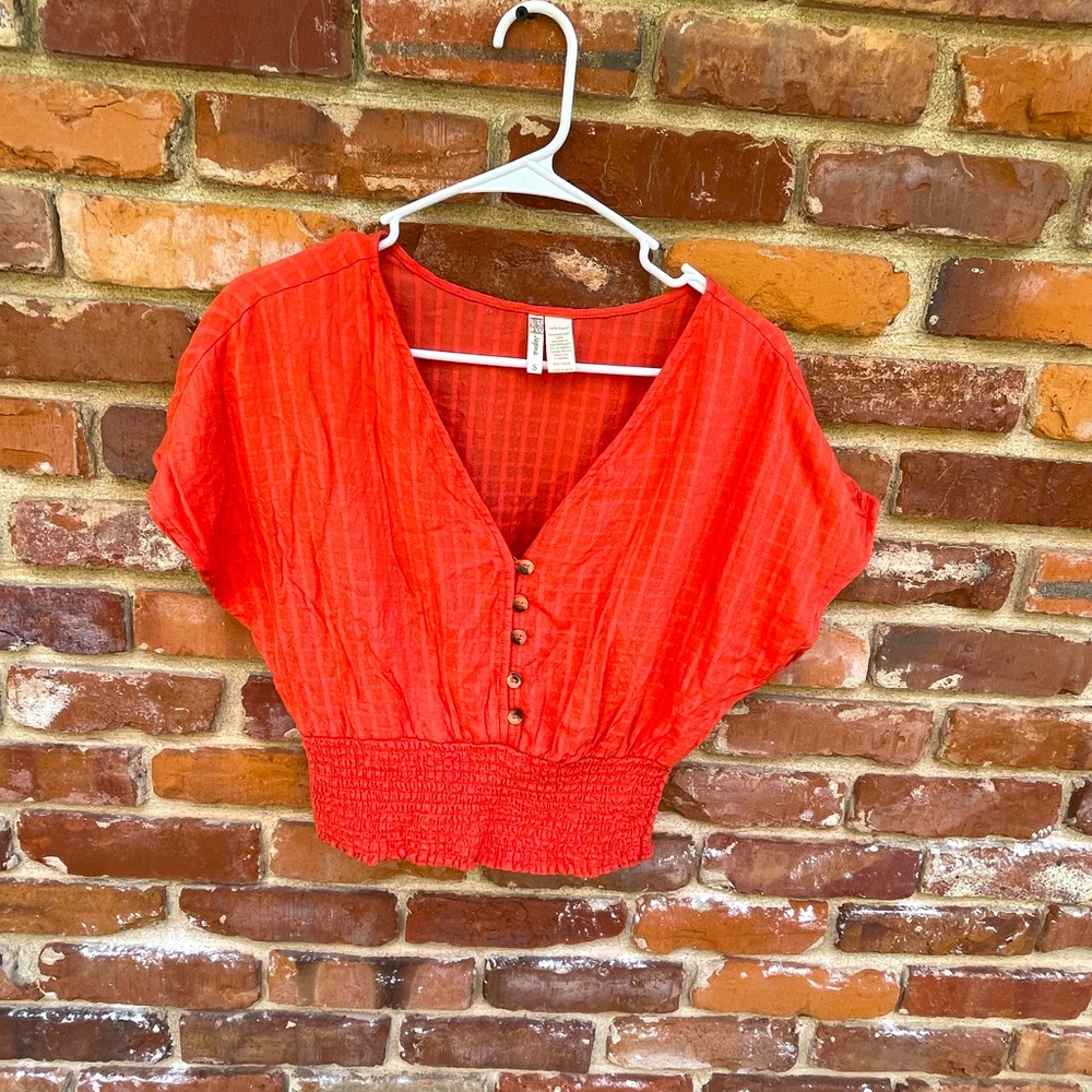 Jaipur small rayon top in the color of the summer !